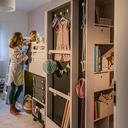 Librero para cama multi Nest arreglo